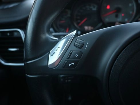 Used 2013 Porsche Panamera S image 29