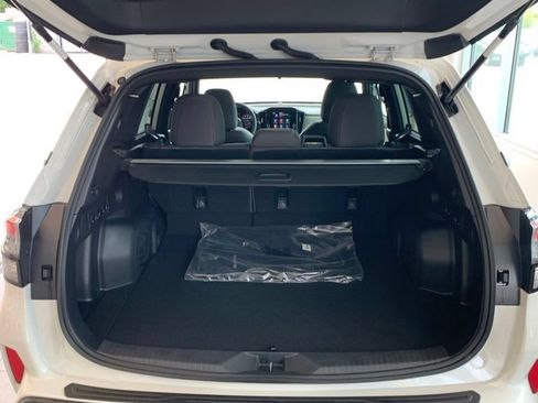 New 2026 Subaru Forester Premium AWD/4WD image 9