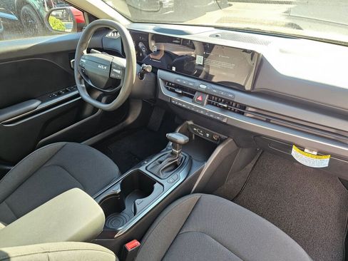 New 2026 Kia K4 FWD image 27