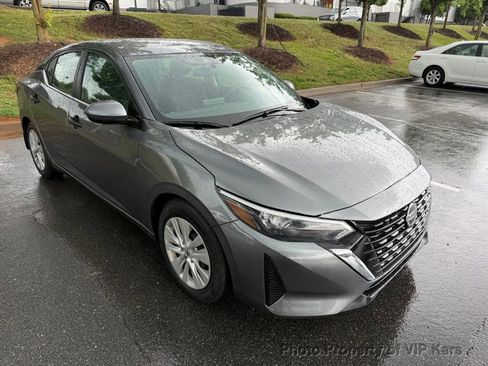 Used 2025 Nissan Sentra S FWD image 3