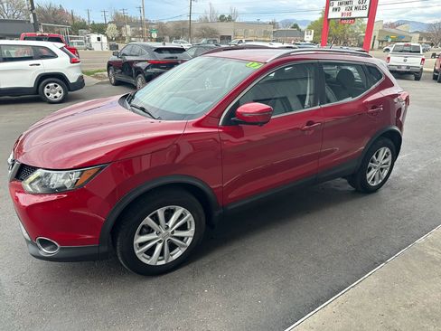 Used 2017 Nissan Rogue Sport SV w/ SV Premium Package image 5