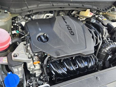 Used 2025 Hyundai Santa Cruz SEL image 18