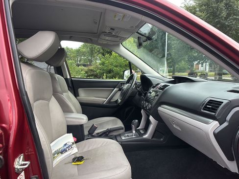 Used 2014 Subaru Forester 2.5i Limited AWD/4WD image 21