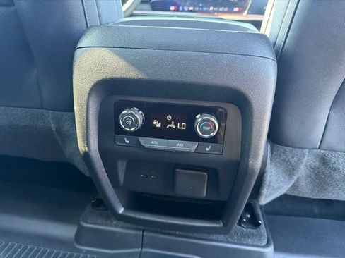 Certified 2024 Chevrolet Traverse RS w/ LPO, Floor Liner Package FWD image 20