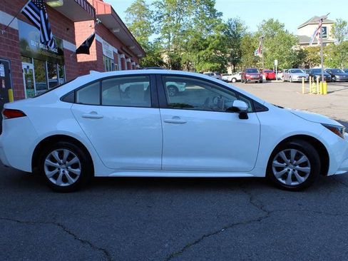 Used 2021 Toyota Corolla LE FWD image 6