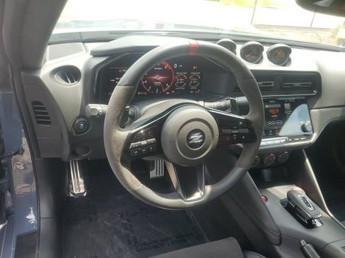 Certified 2024 Nissan Z Performance w/ Floor Mat Package RWD image 11