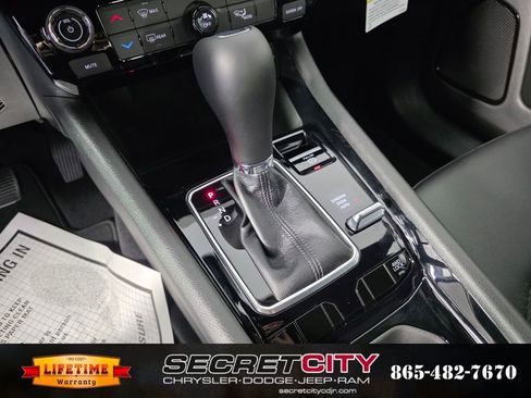 New 2026 Jeep Compass Latitude image 25