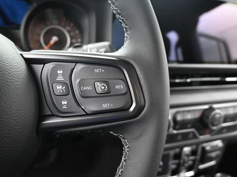 New 2025 Jeep Wrangler Sport S image 32