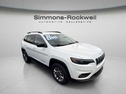 Used 2022 Jeep Cherokee Latitude Lux AWD/4WD image 6