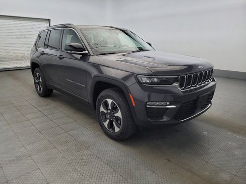 Used 2022 Jeep Grand Cherokee Limited 4xe image 13