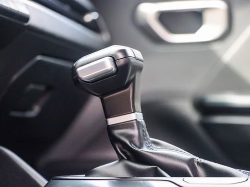 Used 2025 Kia K4 LXS image 24