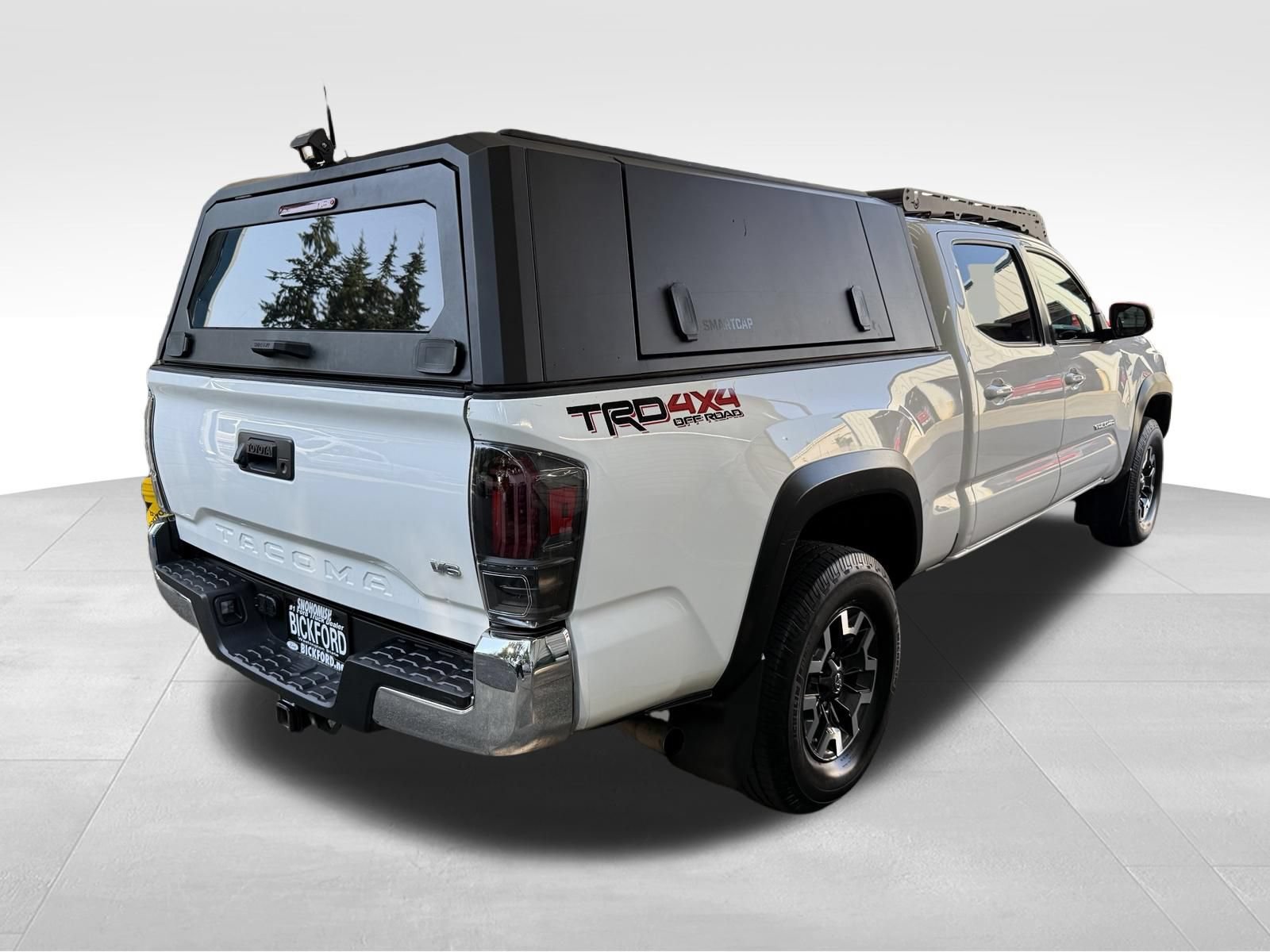 Used 2020 Toyota Tacoma TRD Off-Road AWD/4WD image 5
