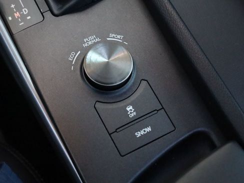 Used 2016 Lexus IS 200t 4dr Sedan image 40