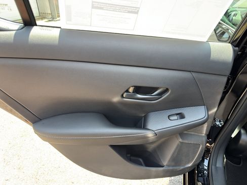 New 2025 Nissan Sentra SV w/ Lighting Package image 17