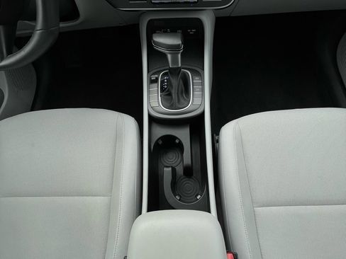 Used 2024 Hyundai Kona SEL image 19