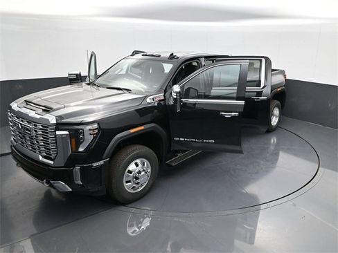 New 2026 GMC Sierra 3500 Denali w/ Denali Reserve Package image 30