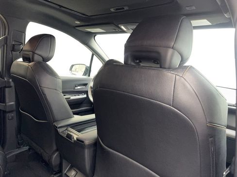 Used 2025 Toyota Sienna XLE Woodland Edition AWD/4WD image 44
