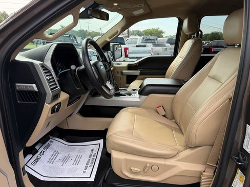 Used 2016 Ford F150 Lariat w/ Equipment Group 502A Luxury AWD/4WD image 9