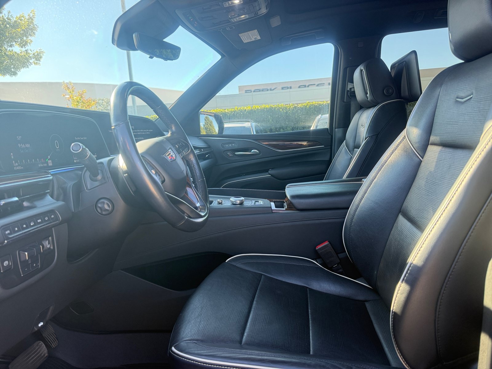Used 2021 Cadillac Escalade Premium Luxury w/ Driver Assist Tech Package AWD/4WD image 11