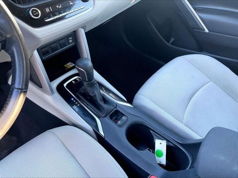 Used 2022 Toyota Corolla Cross LE FWD image 20