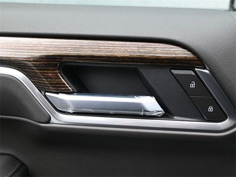 New 2026 GMC Sierra 1500 Elevation image 9