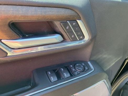 Used 2024 Chevrolet Silverado 2500 High Country w/ High Country Premium Package AWD/4WD image 10