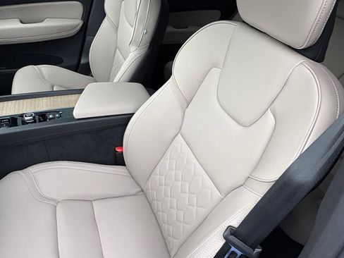 New 2026 Volvo XC60 B5 Plus w/ Protection Package Premier image 18