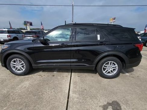 New 2026 Ford Explorer Active w/ Active Comfort Package RWD image 6