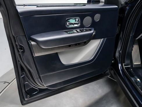 Used 2020 Rolls-Royce Cullinan image 25