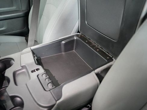 Used 2017 RAM 1500 Express image 30