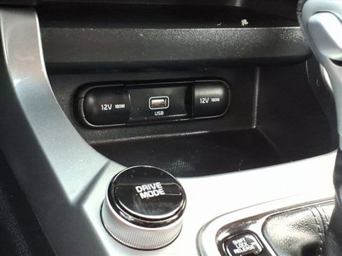 Used 2022 Kia Seltos LX image 15