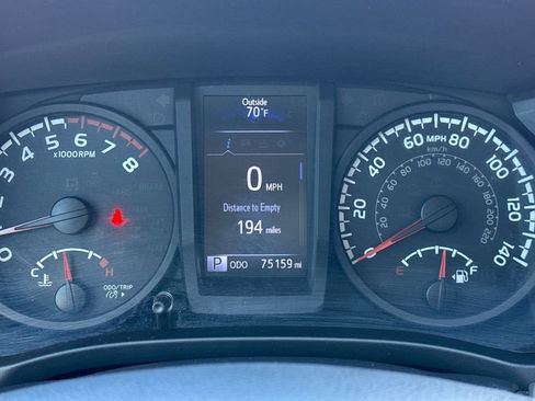 Used 2019 Toyota Tacoma SR image 31