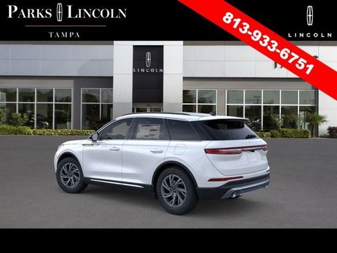 New 2026 Lincoln Corsair Premiere image 4