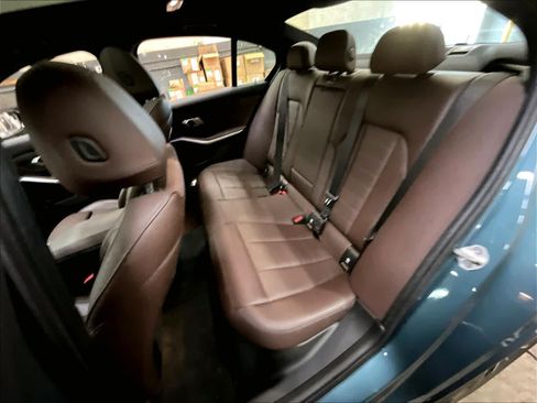 Used 2020 BMW 330i xDrive Sedan w/ Premium Package AWD/4WD image 28