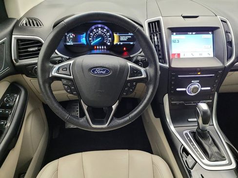 Used 2018 Ford Edge Titanium AWD/4WD image 22