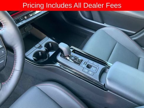 Used 2025 Toyota Prius Plug-In Hybrid FWD image 16