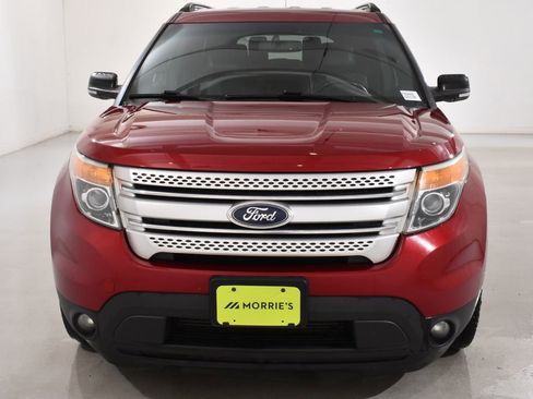Used 2015 Ford Explorer XLT w/ Equipment Group 202B image 3
