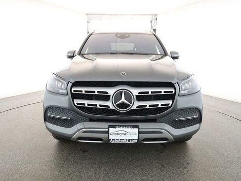 Used 2022 Mercedes-Benz GLS 450 4MATIC image 2