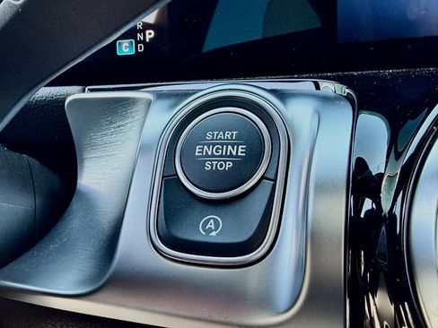 New 2026 Mercedes-Benz GLB 250 image 23