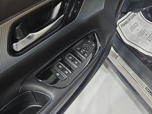 Certified 2025 Nissan Murano Platinum w/ Cargo Package image 13