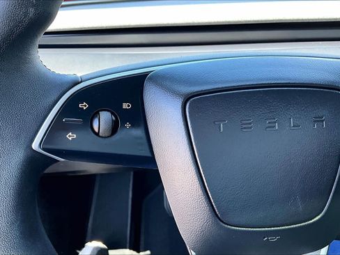Used 2025 Tesla Model 3 Long Range AWD/4WD image 22