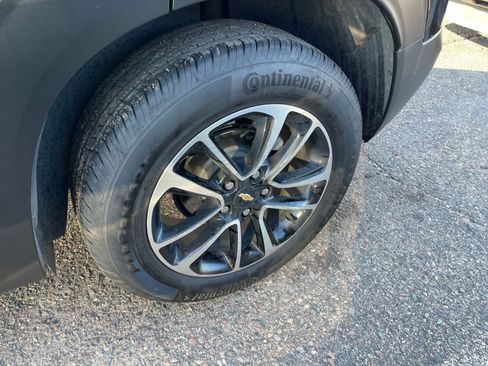 Used 2025 Chevrolet TrailBlazer LT image 28