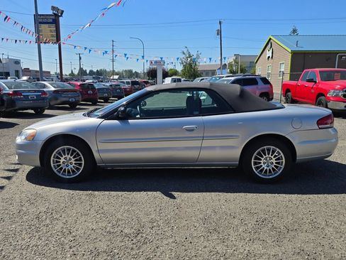 Used 2004 Chrysler Sebring LX FWD image 4