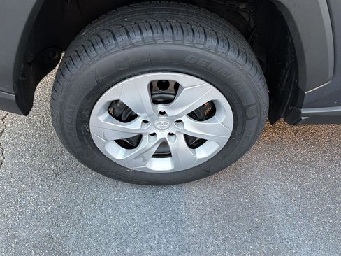 Certified 2024 Toyota RAV4 LE FWD image 37
