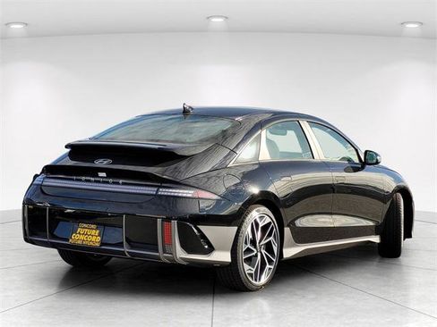New 2025 Hyundai Ioniq 6 SEL image 4