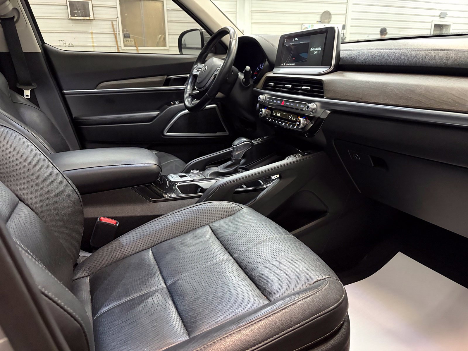 Used 2021 Kia Telluride EX w/ EX Premium Package AWD/4WD image 27