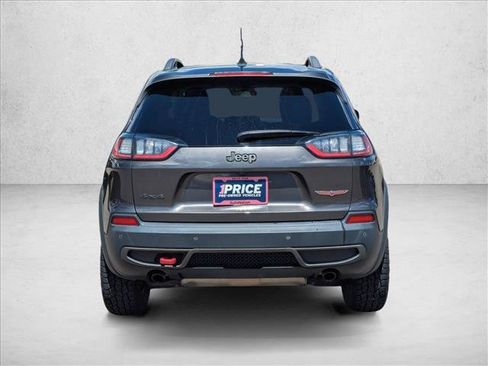Used 2019 Jeep Cherokee Trailhawk AWD/4WD image 6
