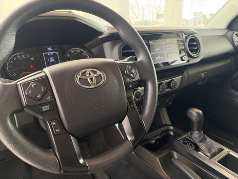 Certified 2020 Toyota Tacoma SR image 14