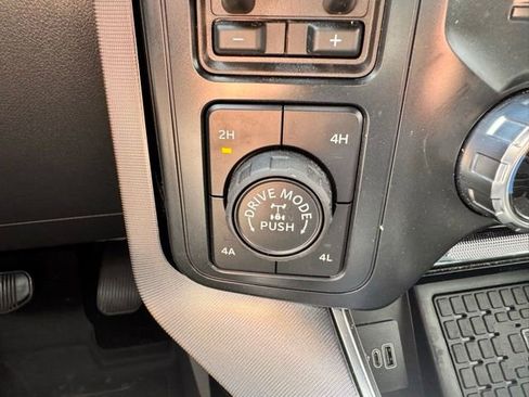 Used 2025 Ford F150 Platinum w/ FX4 Off-Road Package AWD/4WD image 21