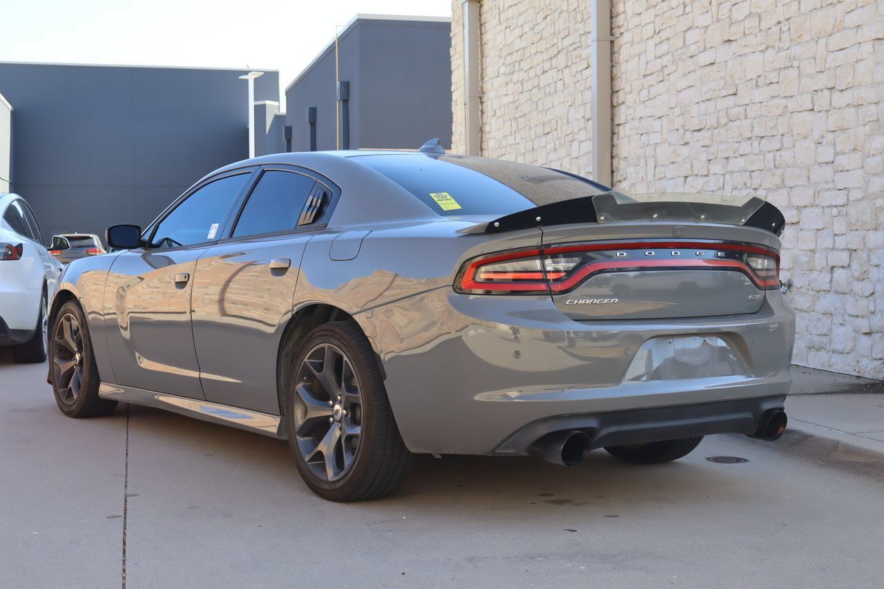 Used 2019 Dodge Charger GT RWD image 3